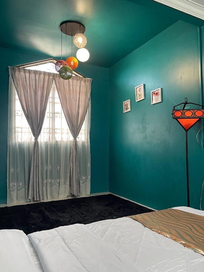 Venice Raudhah Guest House Lumut Exteriör bild